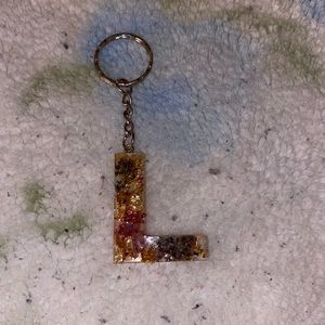 NWOT “L” Resin Gold Keychain!